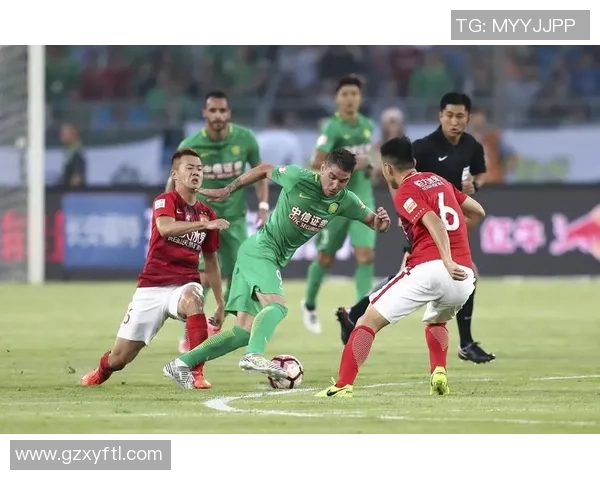 激战七月广州恒大迎战上海上港争夺中超荣耀之巅